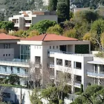 La Perle D'eze - 4*
