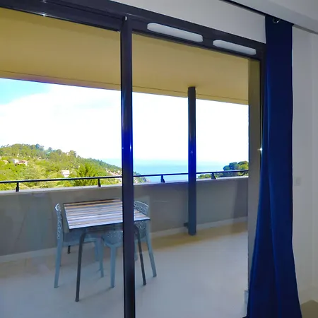 La Perle D'eze - 4*