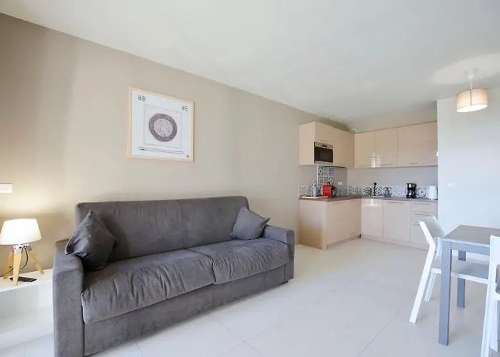 La Perle D'eze - Aparthotel 4*