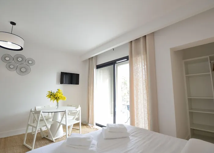 Aparthotel La Perle D'eze -