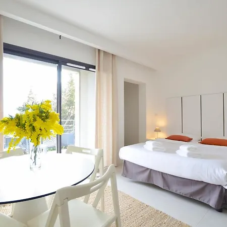 La Perle D'eze - Apart Otel