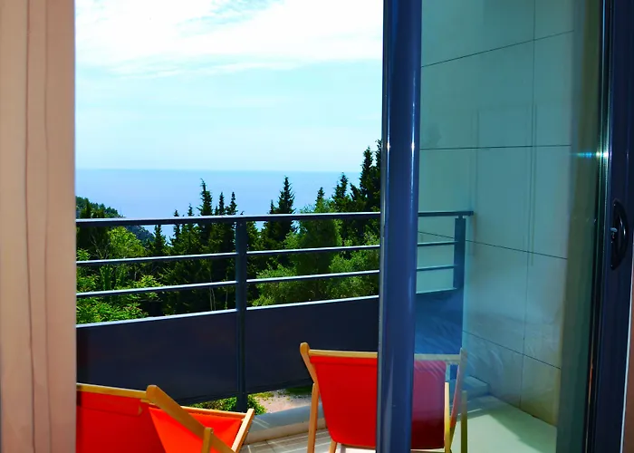 La Perle D'eze - 4* إز